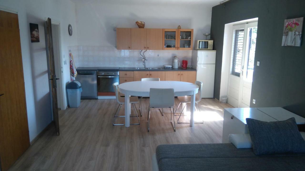 Sea view Nona Apartment Crikvenica Exterior foto